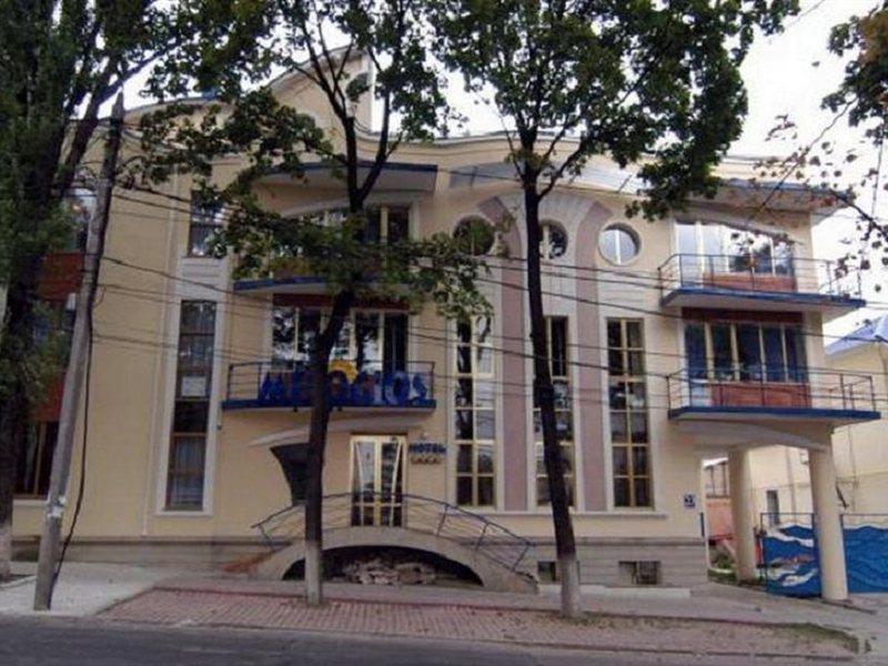 Mesogios Hotel Chisináu Exterior foto